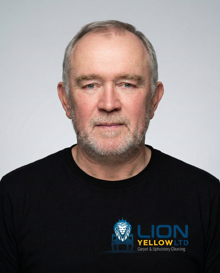 Lion Yellow London technician